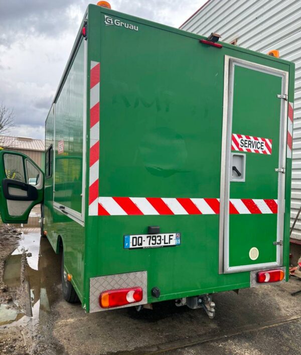 Camion Food Truck Jumpy Réfectoire – Cuisine mobile inox sur mesure – Image 5