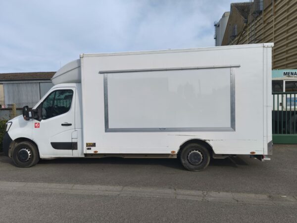 Aménagement food truck – Ouverture hayon latéral pro et fiable